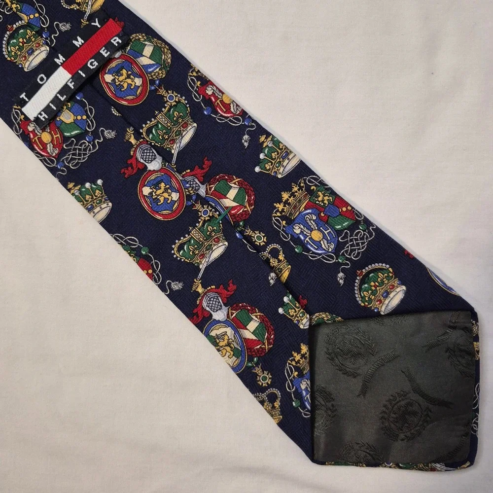 Tommy Hilfiger‎ Tie Mens Navy Blue Heraldic Crest Crown 100% Italian Silk USA